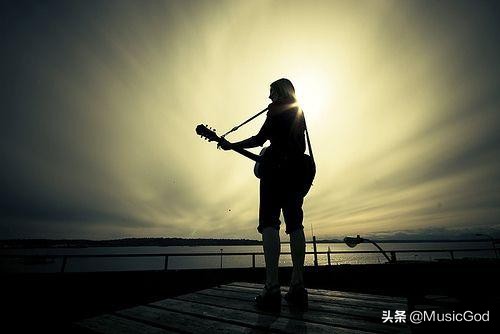 新手如何买吉他,如果买吉他也需要流程