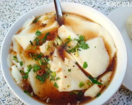 当下最赚钱的小吃生意,一年四季地摊小吃生意最赚钱