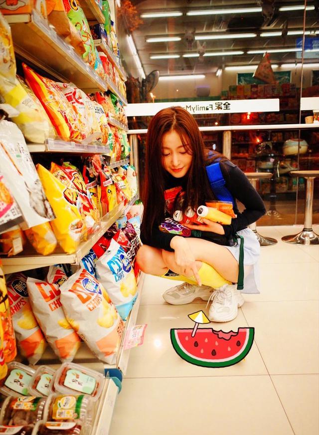 张天爱和杨幂同框,杨幂和张天爱