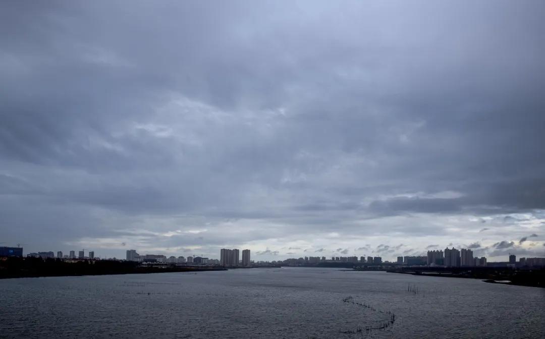 津门网向杰：盈滨半岛夕阳红