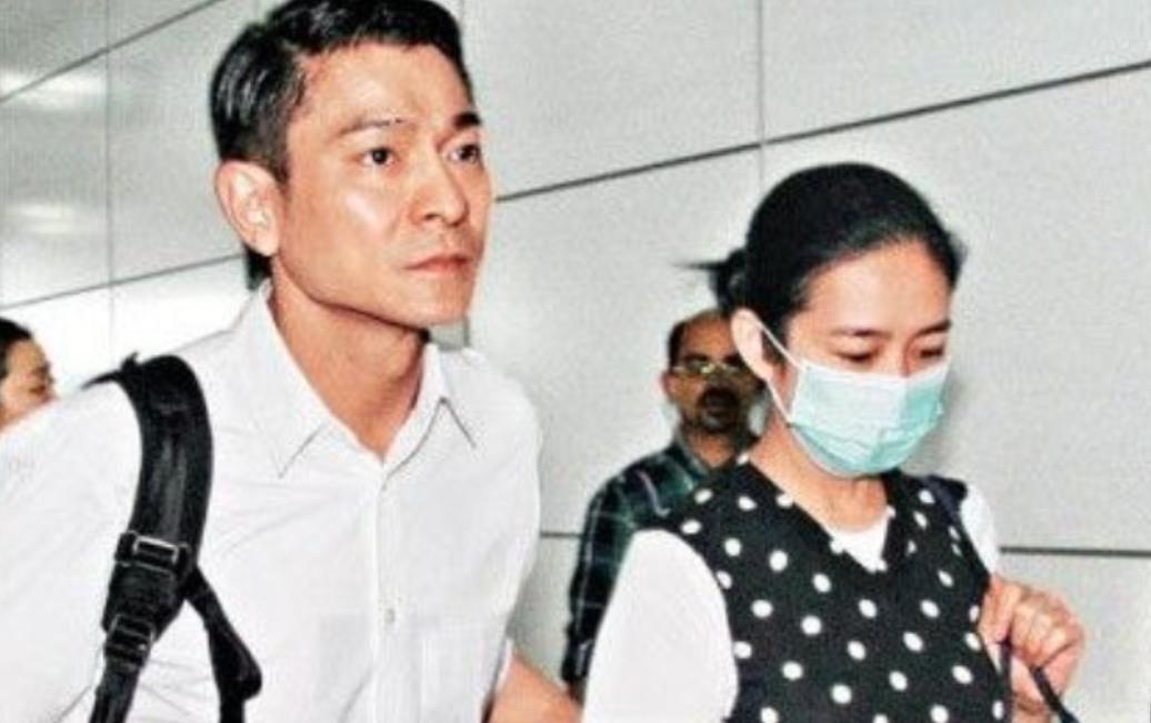 携手十多年恩爱夫妻集锦,恩爱多年明星夫妻