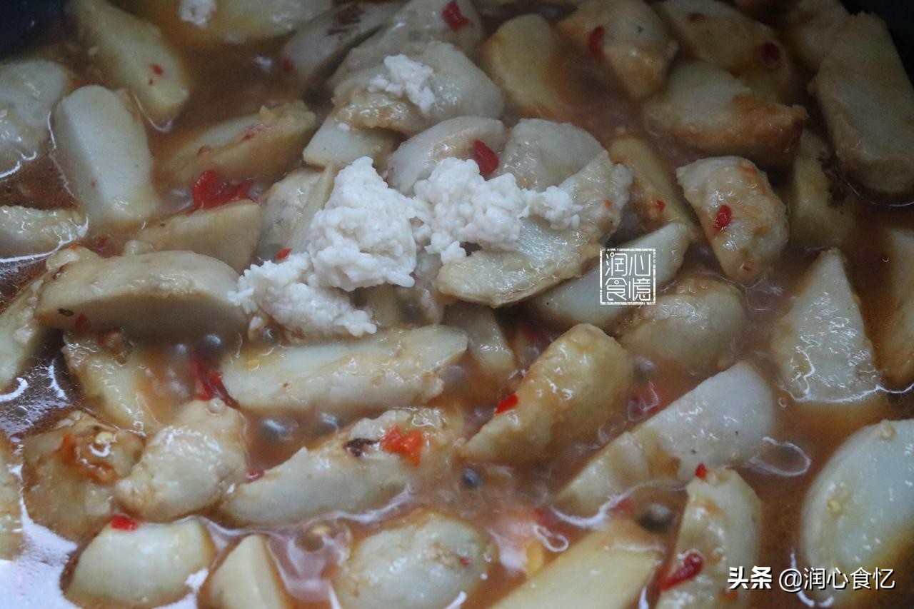 这菜一斤3块钱焯一焯,这菜35元一斤比肉还贵但真的好吃