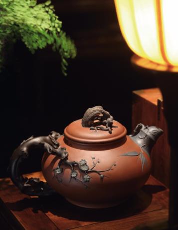 鲁新大紫砂壶贵吗,为什么紫砂壶这么贵啊