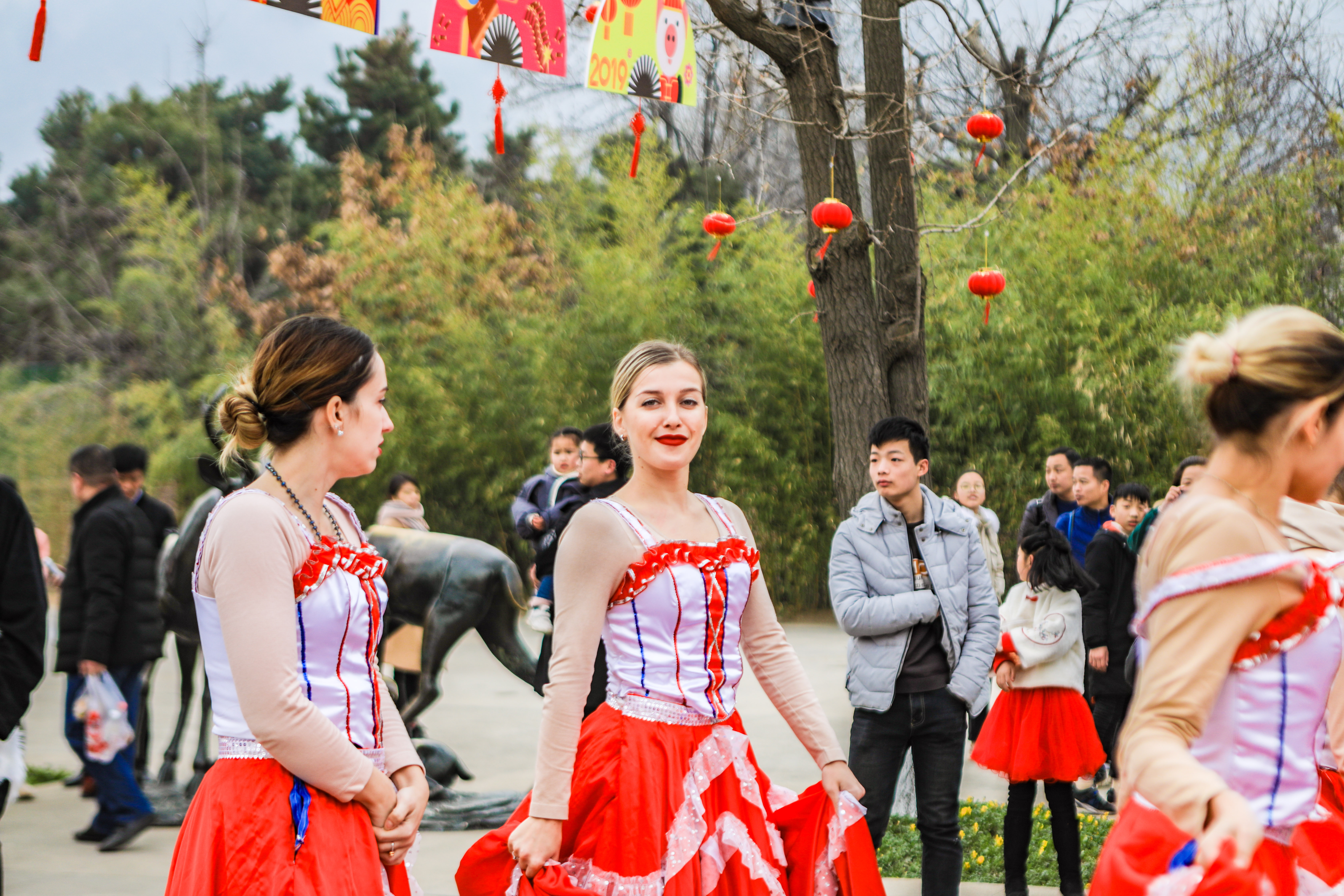 这是西北首个野生动物园，实测喂老虎是一种怎样感受！刺激