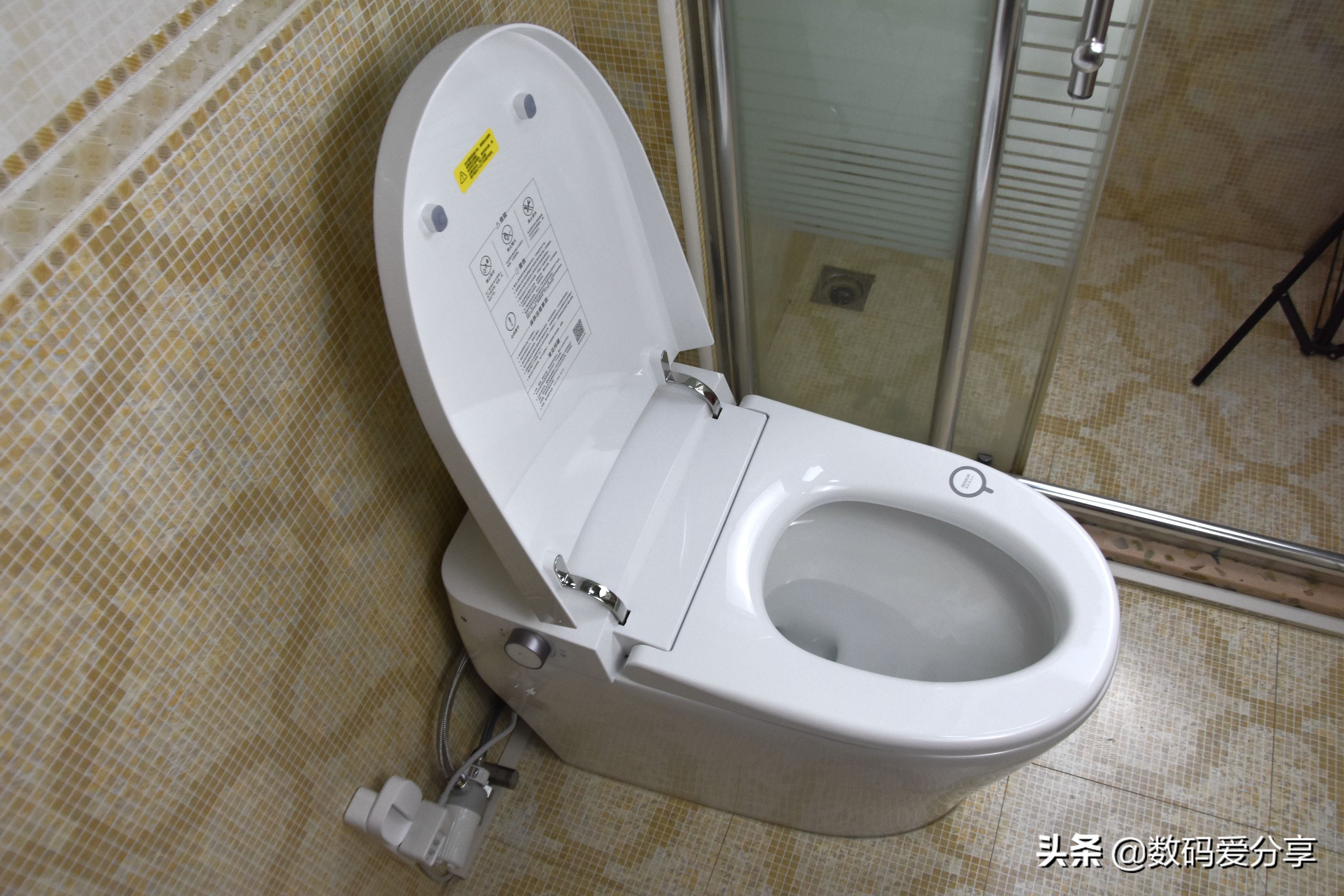 自动感应智能马桶,电动马桶智能自动冲水马桶