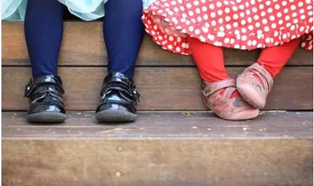 足部按摩促进婴儿生长发育,宝宝发育科普视频