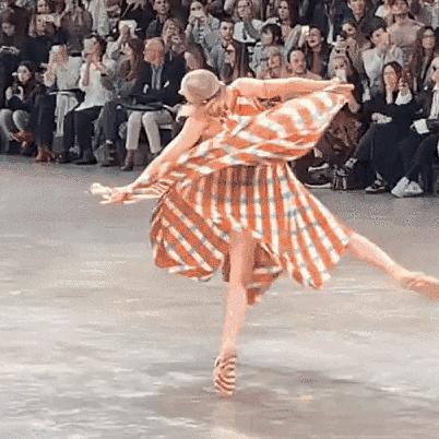 三宅一生菱格包经典色,三宅一生菱格包为什么那么火