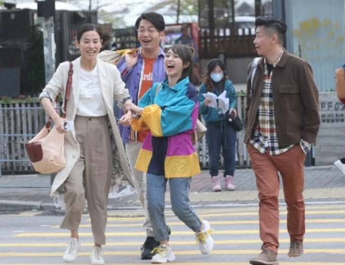 宣萱穿白色长裤,宣萱白衬衣黑裤子