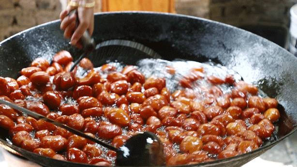 成都小吃蛋烘糕这样做,路边摊小吃油煎鸡蛋糕的做法