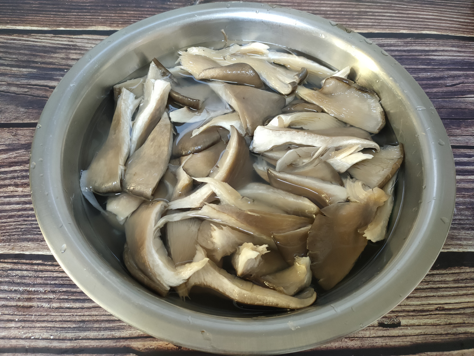 干炸蘑菇用香脆炸粉可以不,干炸蘑菇怎么挂糊