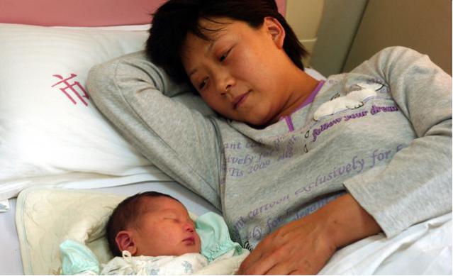 顺产到底是一个怎么的过程,顺产的整个流程及前后操作