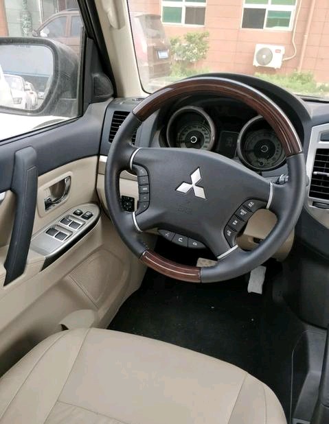 买车有必要买品牌吗,汽车真皮仿皮座椅优缺点