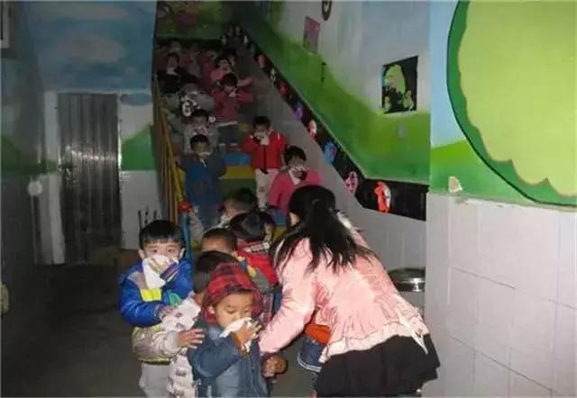 地震来了安全自救,地震来了自救攻略