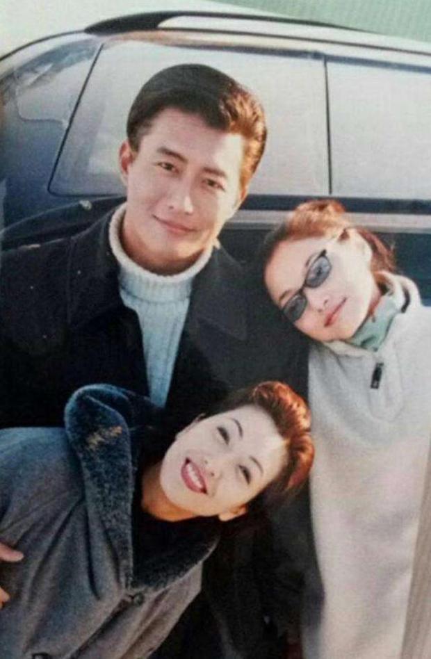 李佳几岁嫁给靳东,李佳嫁靳东前有孩子吗