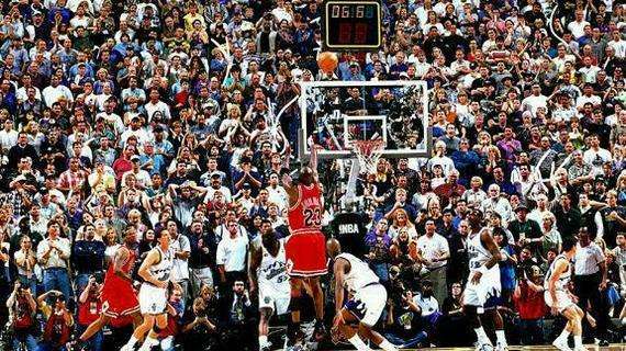 乔丹复出再拿一个三连冠多伟大,乔丹巅峰退役复出再夺三连冠