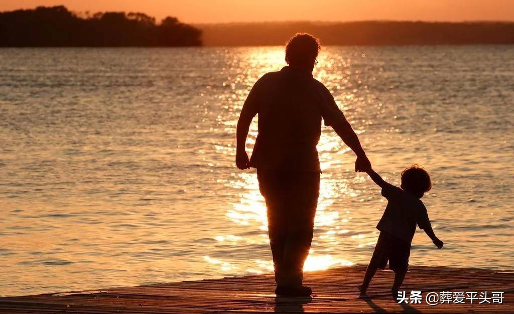 面对孩子的逆反期家长该如何处理,一个叛逆儿子被家教改变了生活