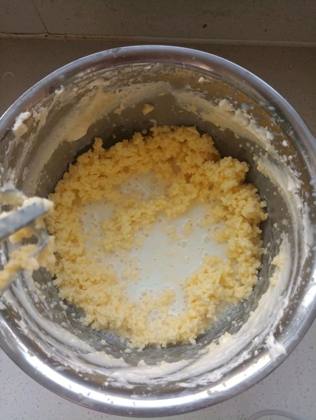 奶油打过头怎么做成黄油,奶油打过头了咋整