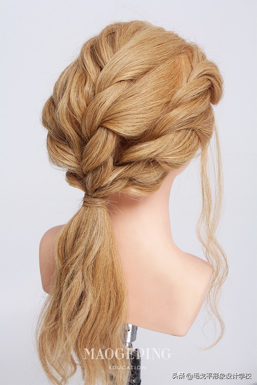 想要扎高马尾好看要怎么剪,学生党怎么扎低马尾简单好看