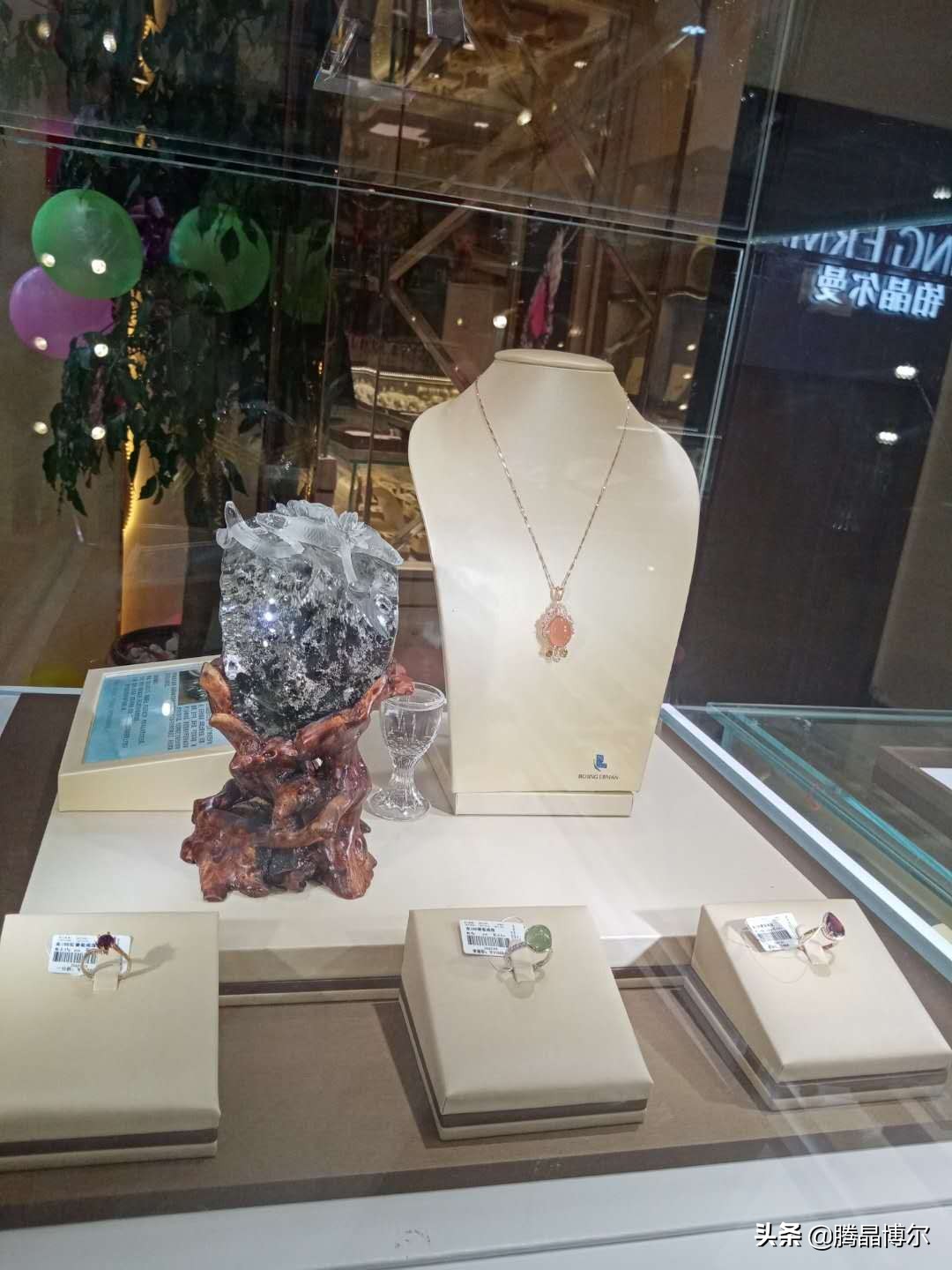 投资开水晶珠宝加盟店，投资天然水晶，发展空间怎样？