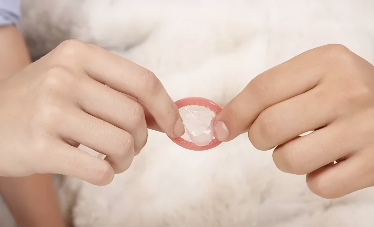 女孩坐黑车遭司机侵害,女子遭黑车司机侵害