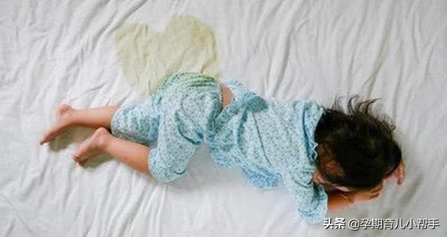 晚上戒掉尿不湿的小窍门,夜里戒掉尿不湿小妙招