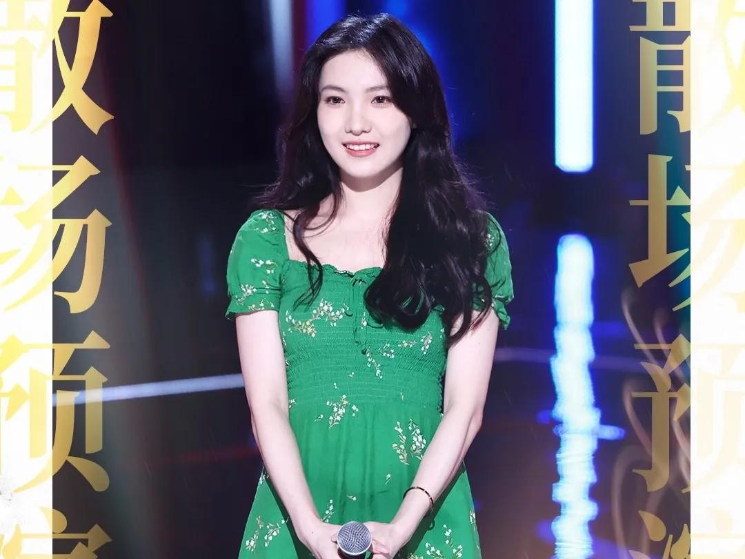 中国好声音2021张露馨pk曾溯恕,中国好声音2021曾朔硕盲选