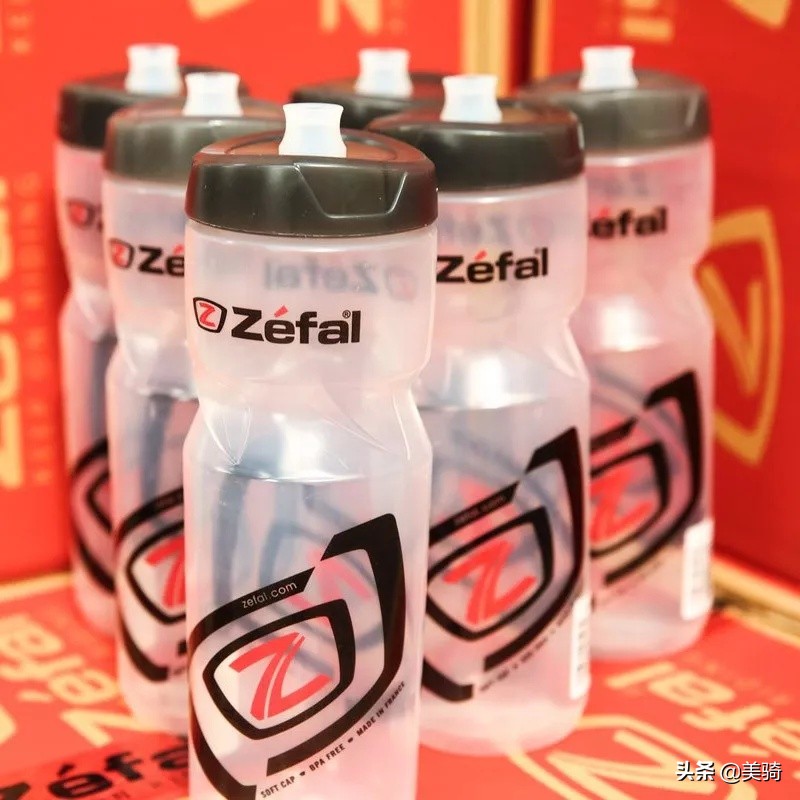 骑公路自行车一共要花多少钱,骑专业自行车每年要花多少钱