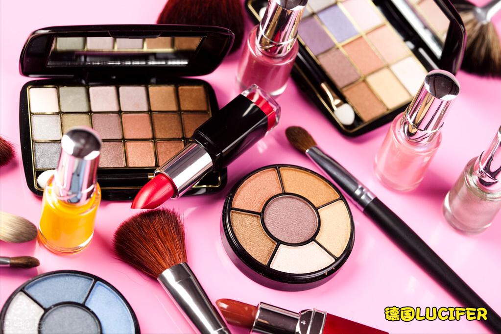 用化妆品长胡子是怎么回事,化妆品会不会导致长痘痘