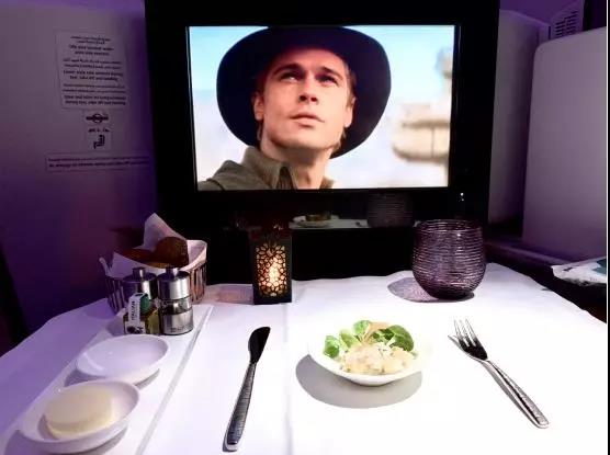 卡塔尔航空777经济舱体验,卡塔尔航空qsuite商务舱是哪个飞机