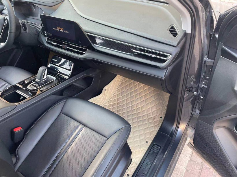 五菱凯捷真实用车感受,花十几万买台五菱凯捷到底值不值