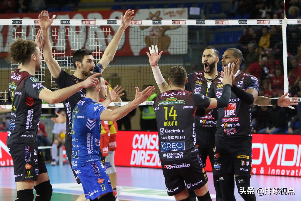 排坛速递！意大利俱乐部损上百万欧，两支豪门不战而胜直通四强