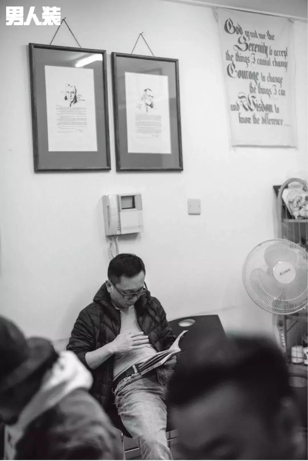 探秘“戒酒会”:这里有一群嗜酒如命的疯子