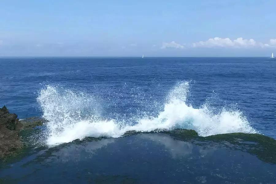 街拍夏日里小姐姐就是任性,夏日任性天气