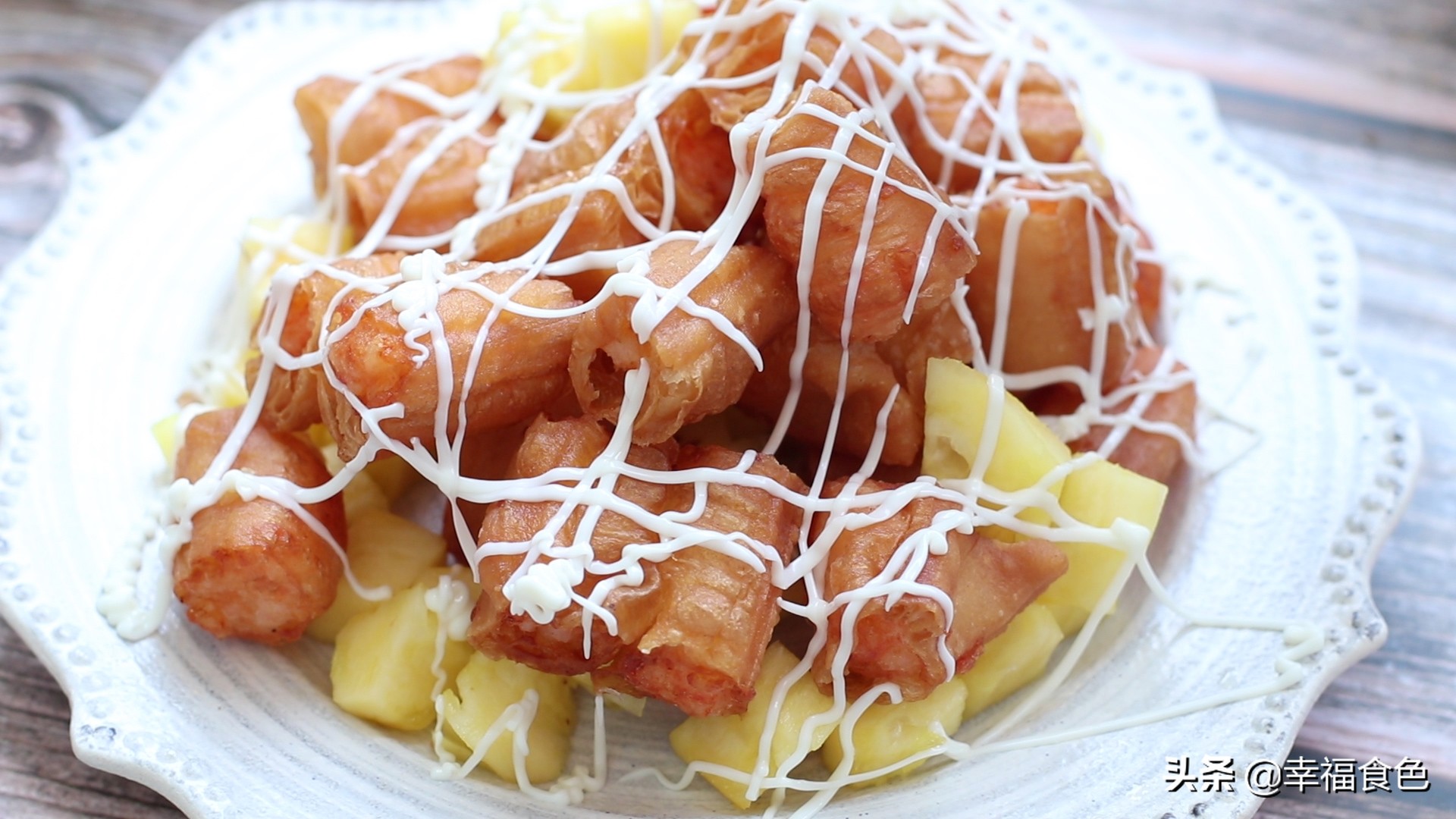 油条炒菜法简单又好吃,油条做菜怎么做好吃又嫩