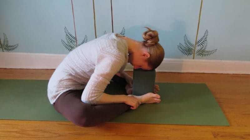 冬天瑜伽10个动作,天冷了练瑜伽