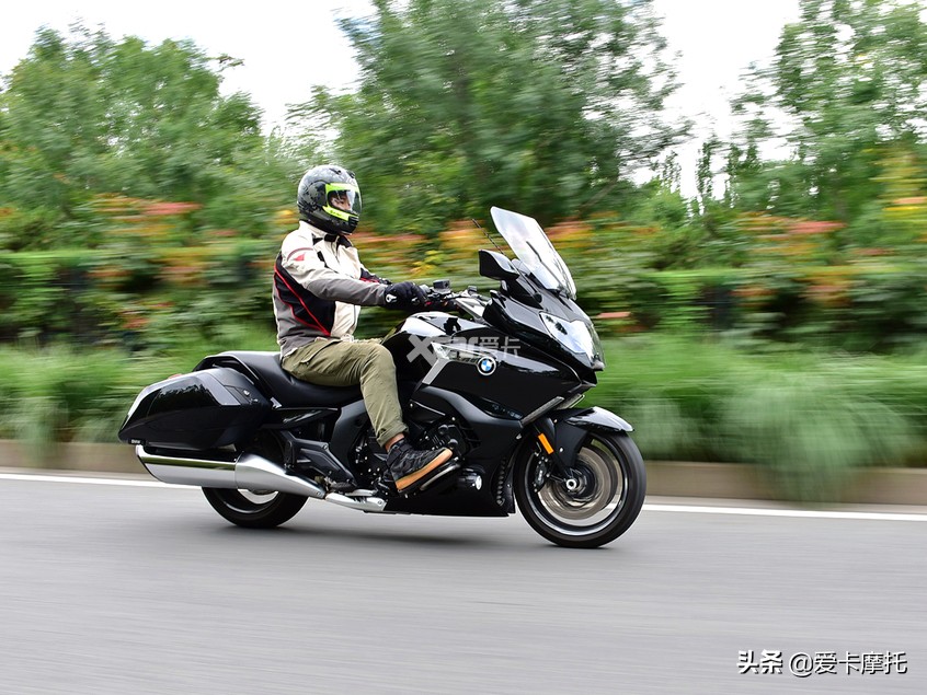 宝马k1600b和哈雷公路滑翔,哈雷k1600