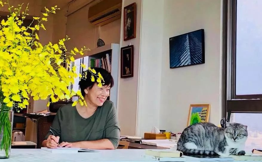 醉里论道，闲时折花，一拍案就来个短发怎样