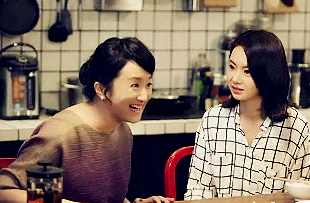 孩子取名宇凡护士手误多加一笔,婴儿出生名字被护士写错了