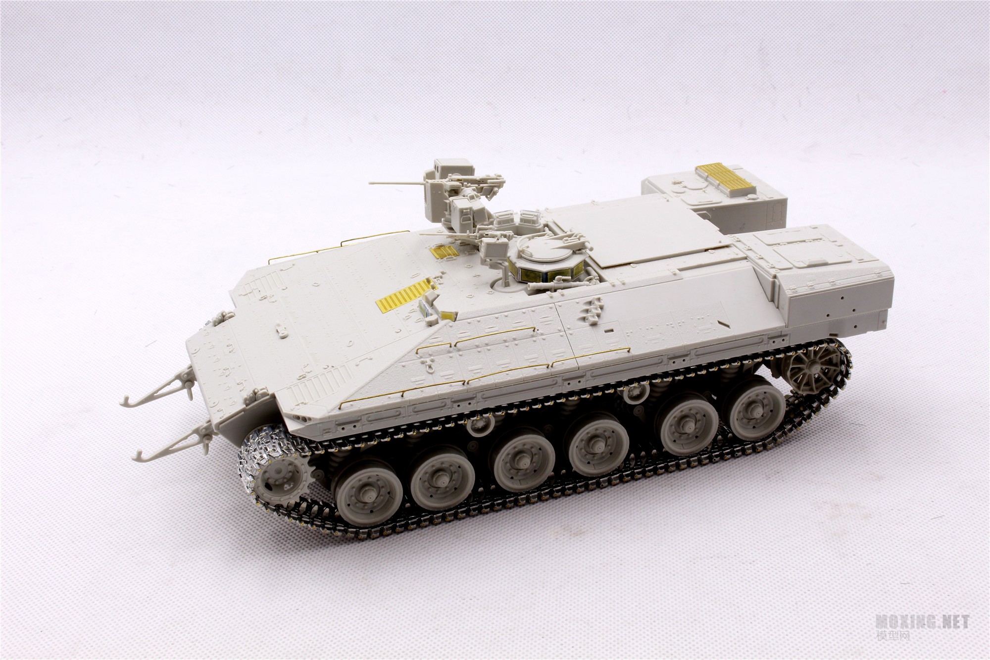 MENG,SS-018-1/35以色列“雌虎”重型装甲运输车-简介与开盒