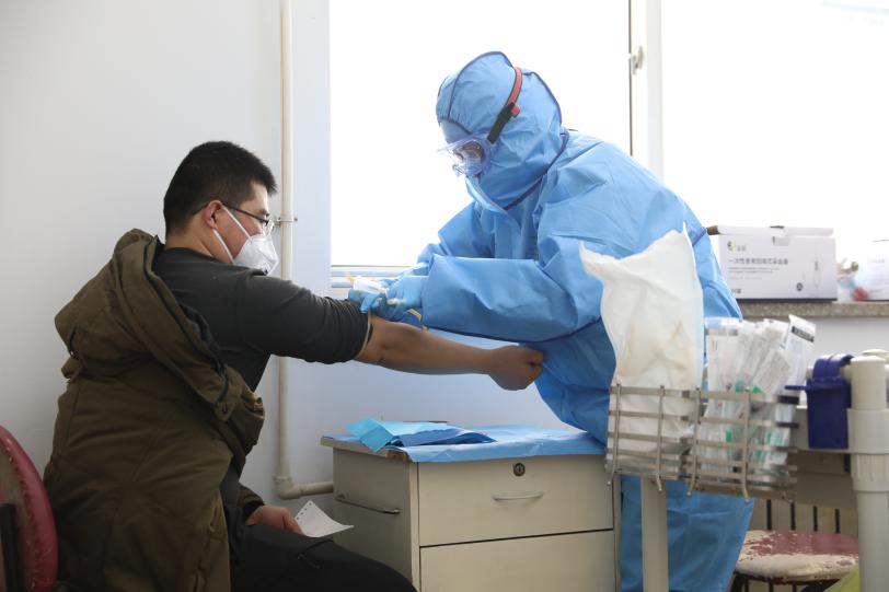 最温暖的纯白铠甲，最无畏的烽烟护佑——中国医科大学附属第四医院发热门诊及发热病房团队