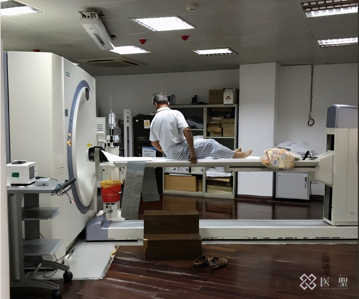 吸烟为什么引起腹主动脉瘤,吸烟对动脉瘤的影响