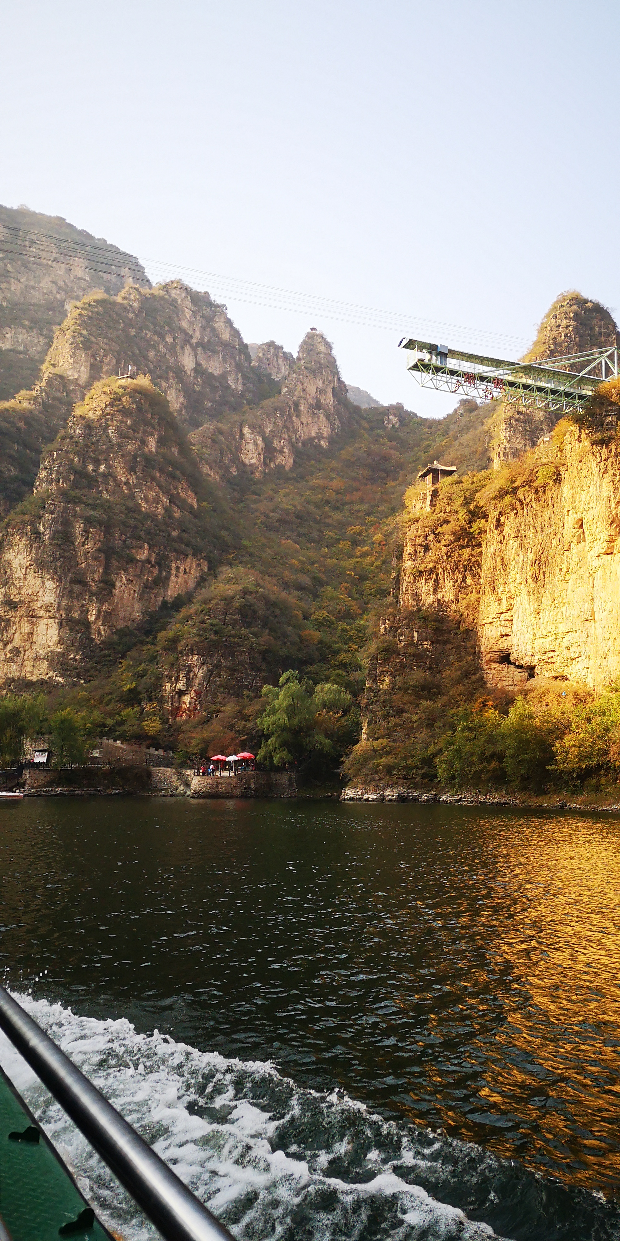 龙庆峡坐船,北京龙庆峡旅游攻略