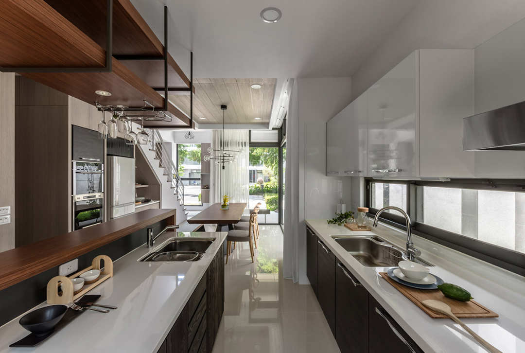 开放式厨房怎样避免油烟往外跑,小户型开放式厨房怎么避免油烟