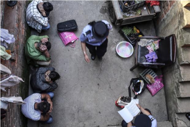 误入传销骗局会被处理吗,误入传销是犯法吗