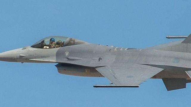 租比买还贵10个亿，台当局这波操作让岛内民众看傻了眼