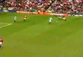 足坛暴力犯规集,足坛十大暴力犯规