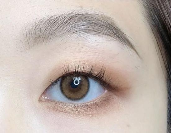 新手下眼睑画法教程,最简单的下眼睑眼妆教程
