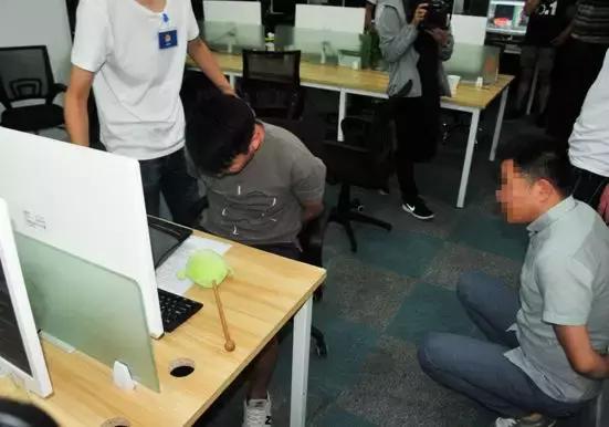 你以为你在上班其实你在坐牢,你以为你在打工其实你在兼职