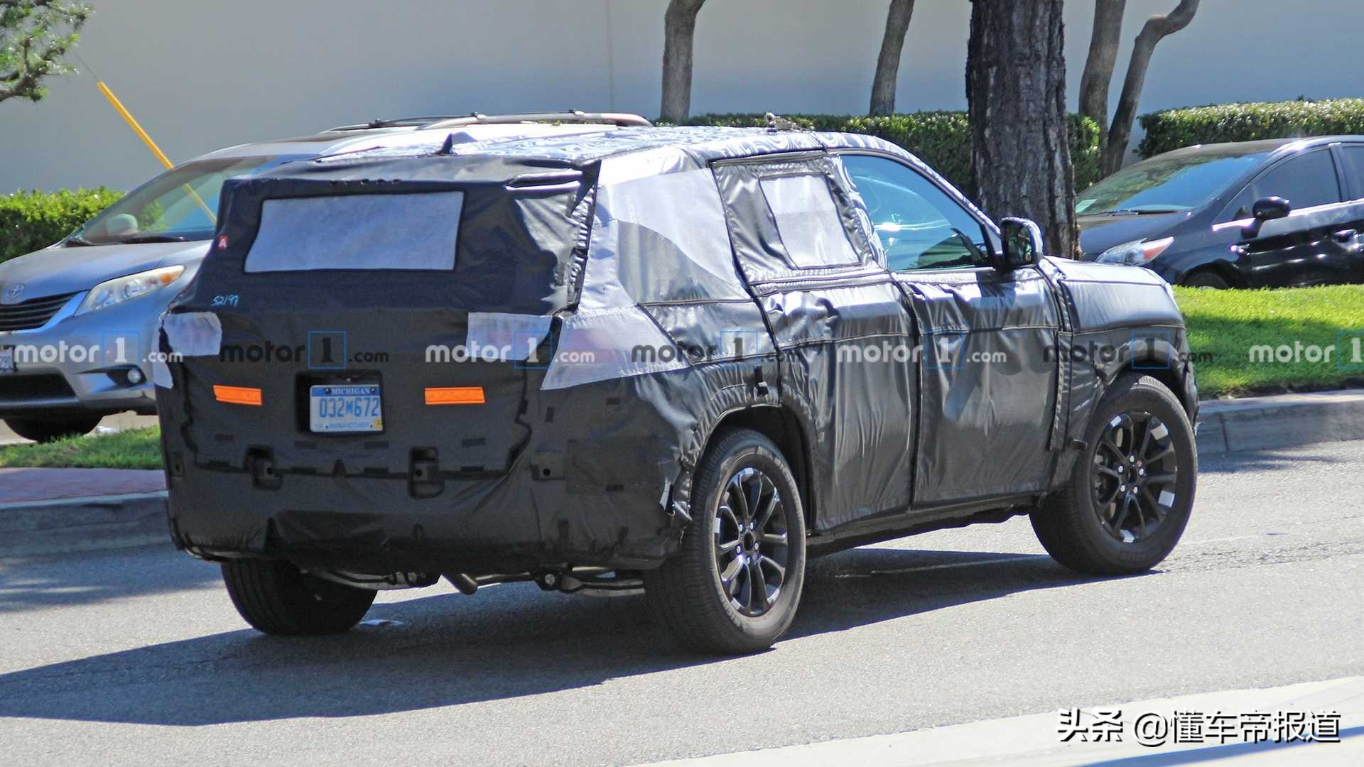 jeep大切诺基trackhawk707马力,最后的性能车