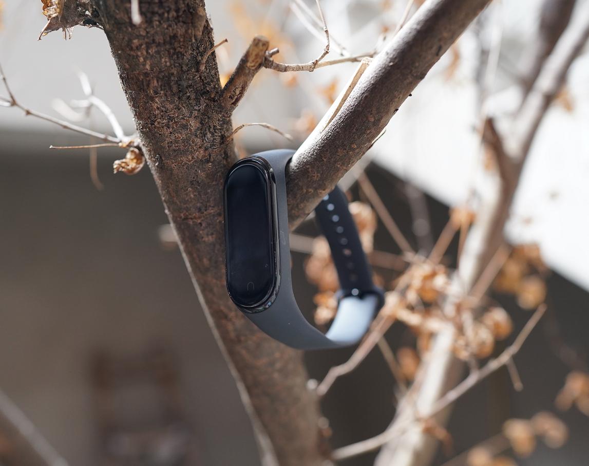 小米手环4使用全过程,小米手环4第一次使用不能开机